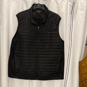 Eddie Bauer Men's Black Quilted Vest